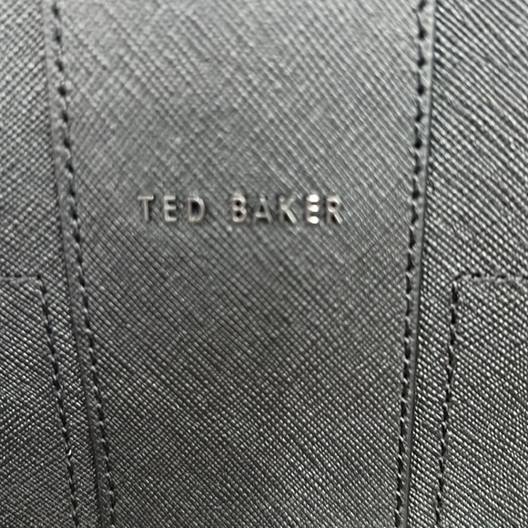 NWT Ted Baker Lewes leather duffel bag great Father’s Day  gift - Picture 9 of 13
